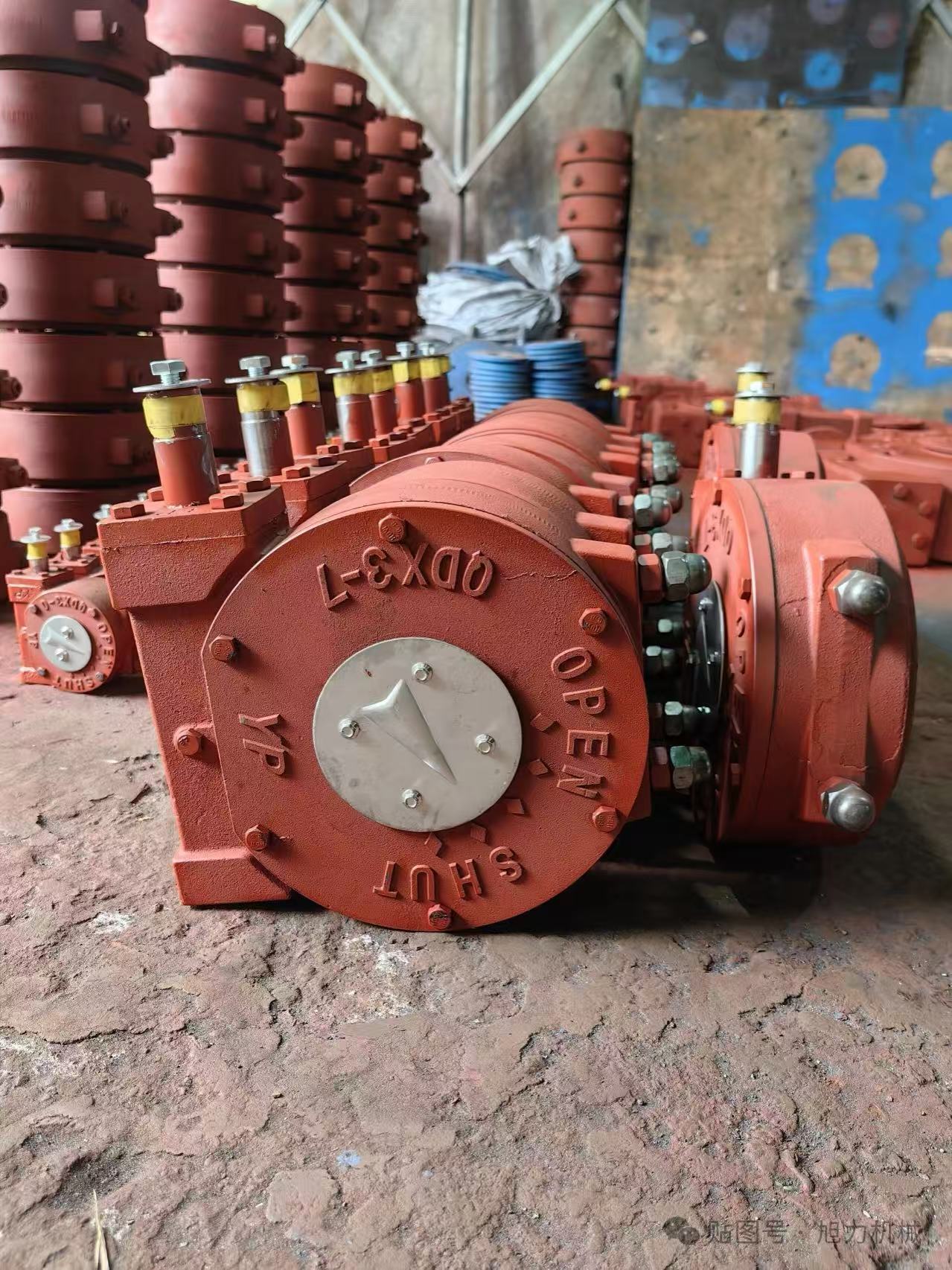 Manual worm gearbox operator mounted on a butterfly valve with handwheel and position indicator